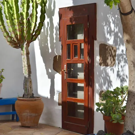 Casita Aloe In By Interhome Uga