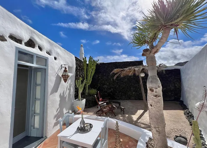 Apartment Casita Aloe In By Interhome